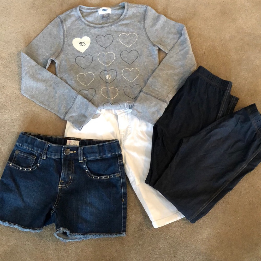 2 shorts, 2 leggings, 1 long sleeve